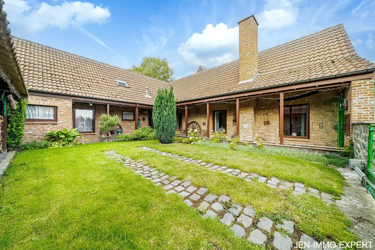 Bungalow à vendre à Tournai 7500 325000.00€ 3 chambres m² - annonce 624597