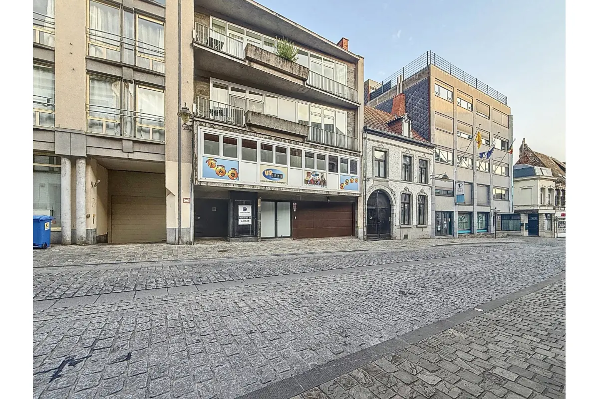 Immeuble de rapport - Immeuble à appartement à louer à Mons 7000 2200.00€  chambres 500.00m² - annonce 625893