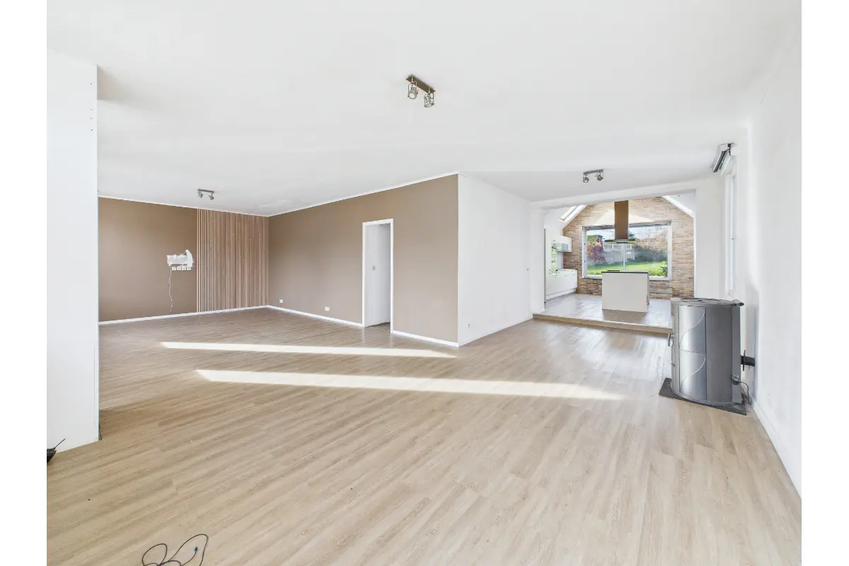 Maison à vendre à Mourcourt 7543 279000.00€ 3 chambres 207.00m² - annonce 626023