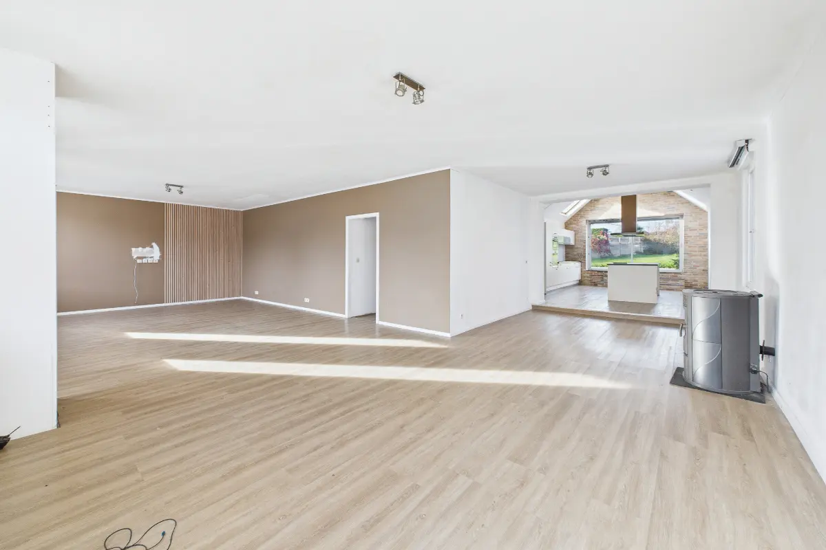 Maison à vendre à Mourcourt 7543 289000.00€ 3 chambres 207.00m² - annonce 626023