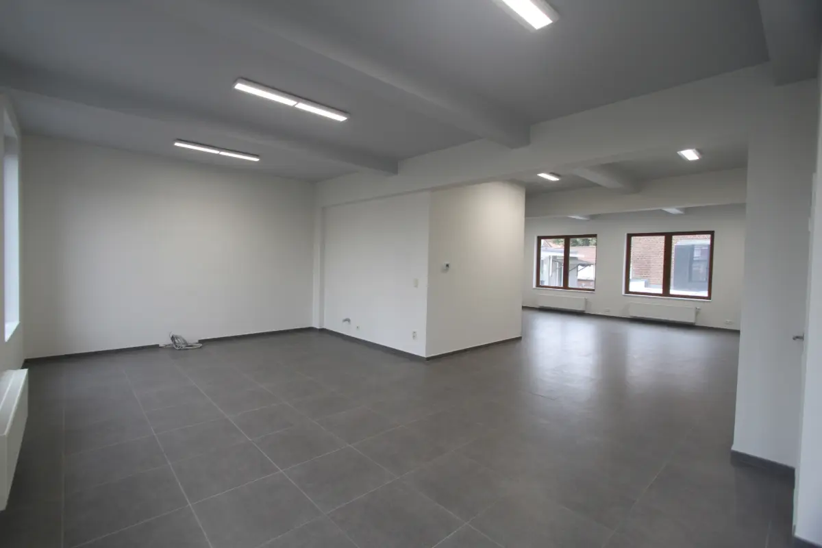 Commerce à vendre à Tournai 7500 175000.00€  chambres 113.00m² - annonce 628206