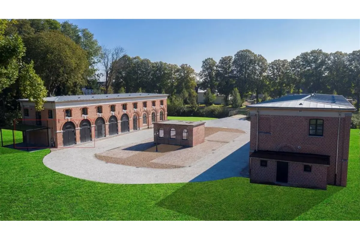 Commerce à louer à Moulbaix 7812 300.00€  chambres m² - annonce 629448