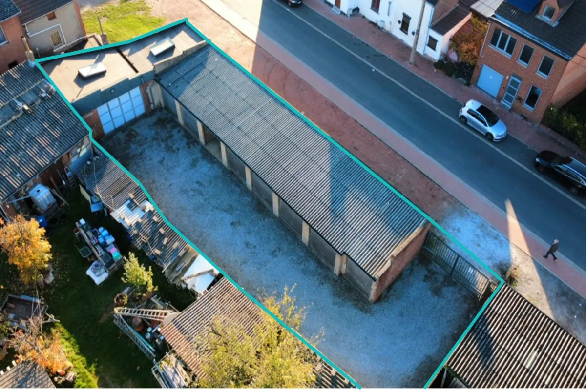 Box à vendre à Châtelineau 6200 140000.00€  chambres m² - annonce 629388