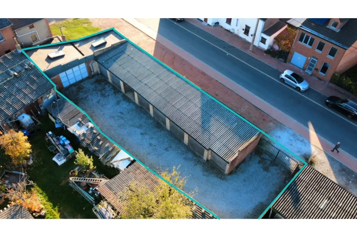 Box à vendre à Châtelineau 6200 140000.00€  chambres m² - annonce 629388