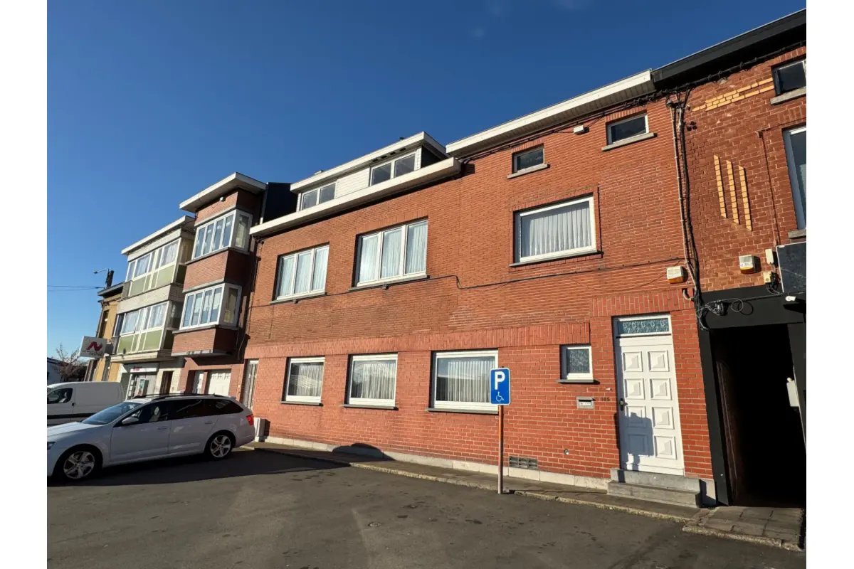 Maison à vendre à Châtelineau 6200 235000.00€ 3 chambres 241.00m² - annonce 629398