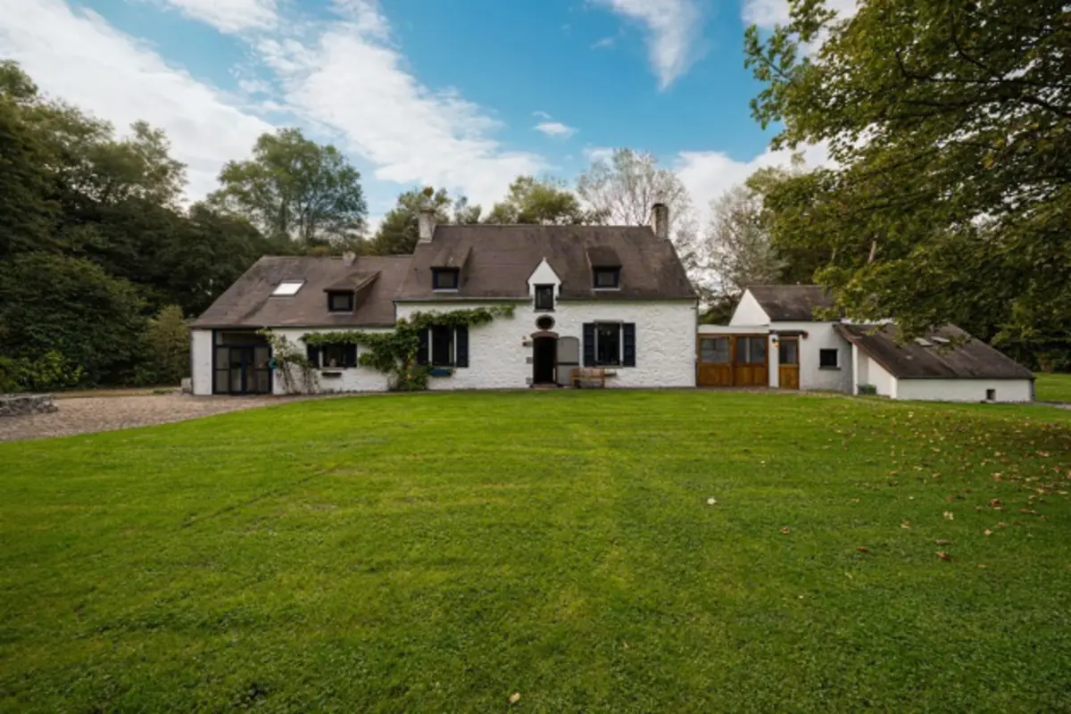 Maison à louer à Obourg 7034 2200.00€ 4 chambres 327.00m² - annonce 628553