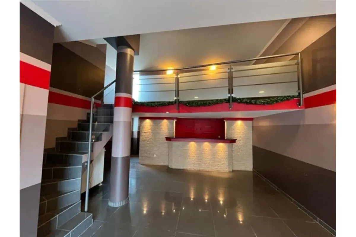 Commerce à louer à Marcinelle 6001 680.00€  chambres m² - annonce 629694
