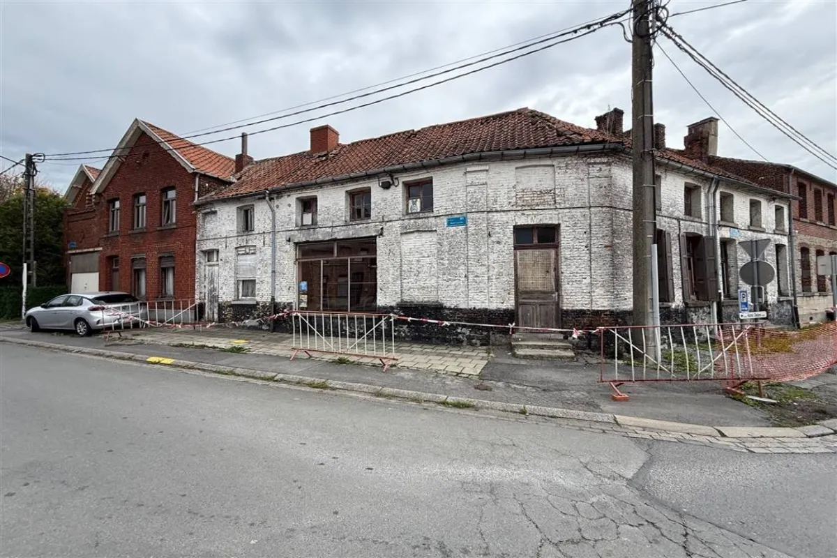 Maison à vendre à Péruwelz 7600 145000.00€ 8 chambres 380.00m² - annonce 630119