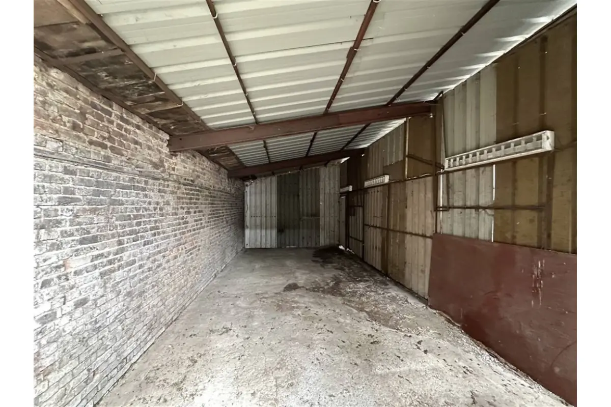 Parking / garage à louer à Châtelineau 6200 200.00€  chambres m² - annonce 629714