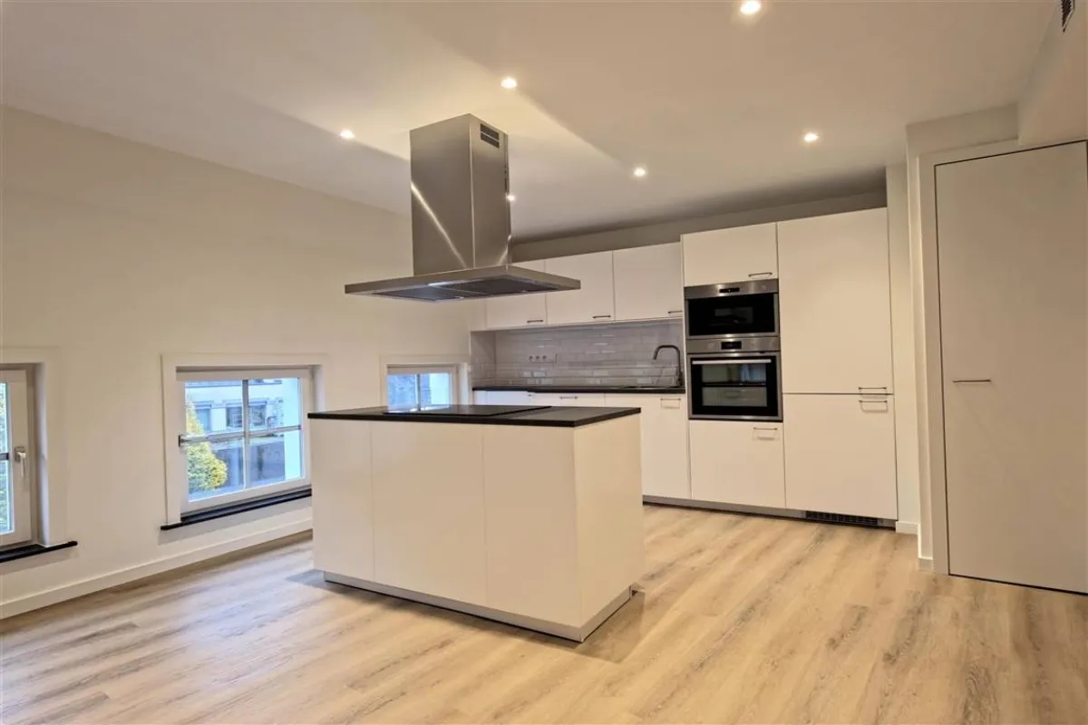 Appartement à  à Péruwelz 7600 735.00€ 2 chambres 99.00m² - annonce 630364