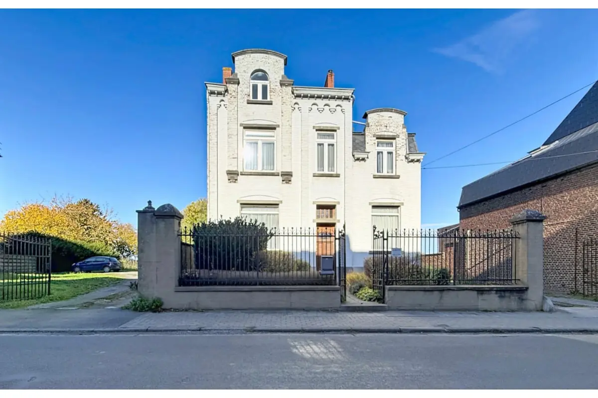 Maison à vendre à Erquelinnes 6560 250000.00€ 5 chambres 175.00m² - annonce 630034