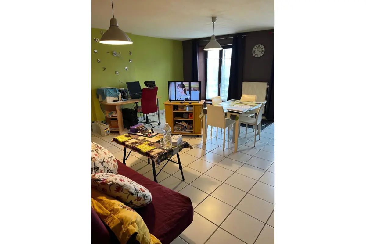 Appartement à louer à Gosselies 6041 725.00€ 2 chambres 74.00m² - annonce 630310