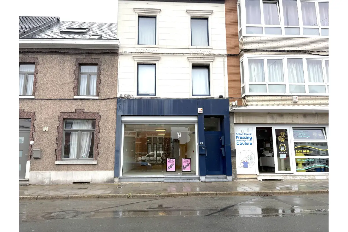 Commerce à louer à La Louvière 7100 700.00€  chambres 90.00m² - annonce 629976