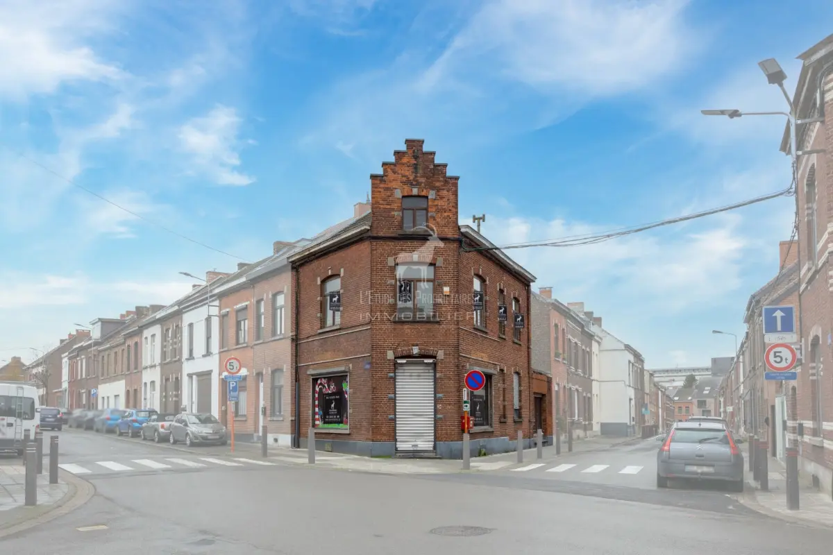 Immeuble mixte à vendre à Mons 7000 119999.00€ 2 chambres 136.00m² - annonce 631304