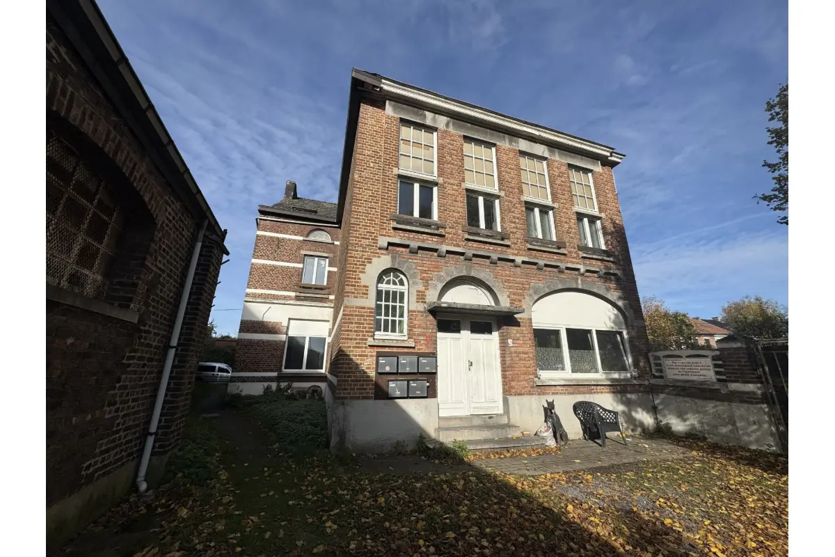 Immeuble de rapport - Immeuble à appartement à vendre à Montignies-sur-Sambre 6061 799000.00€  chambres m² - annonce 631327