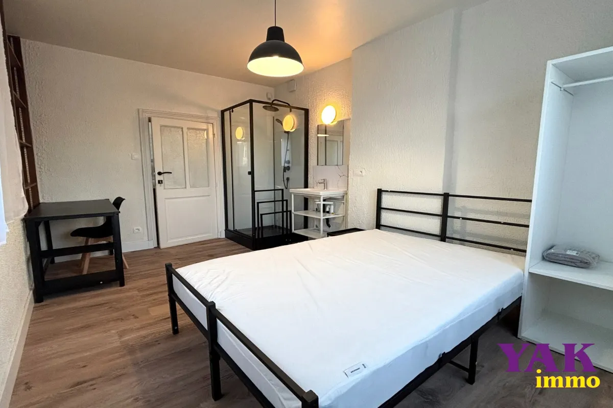 Appartement à louer à Marcinelle 6001 425.00€ 1 chambres 180.00m² - annonce 631111