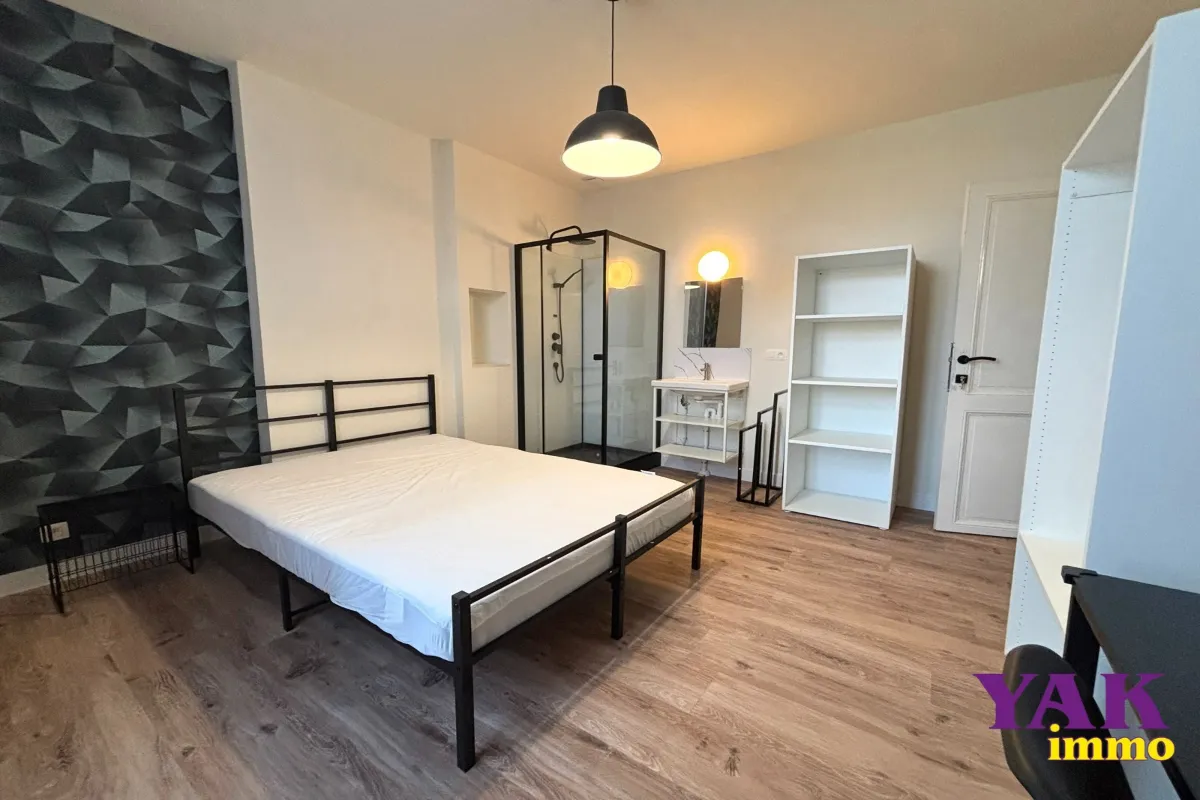 Appartement à louer à Marcinelle 6001 425.00€ 1 chambres 180.00m² - annonce 631110