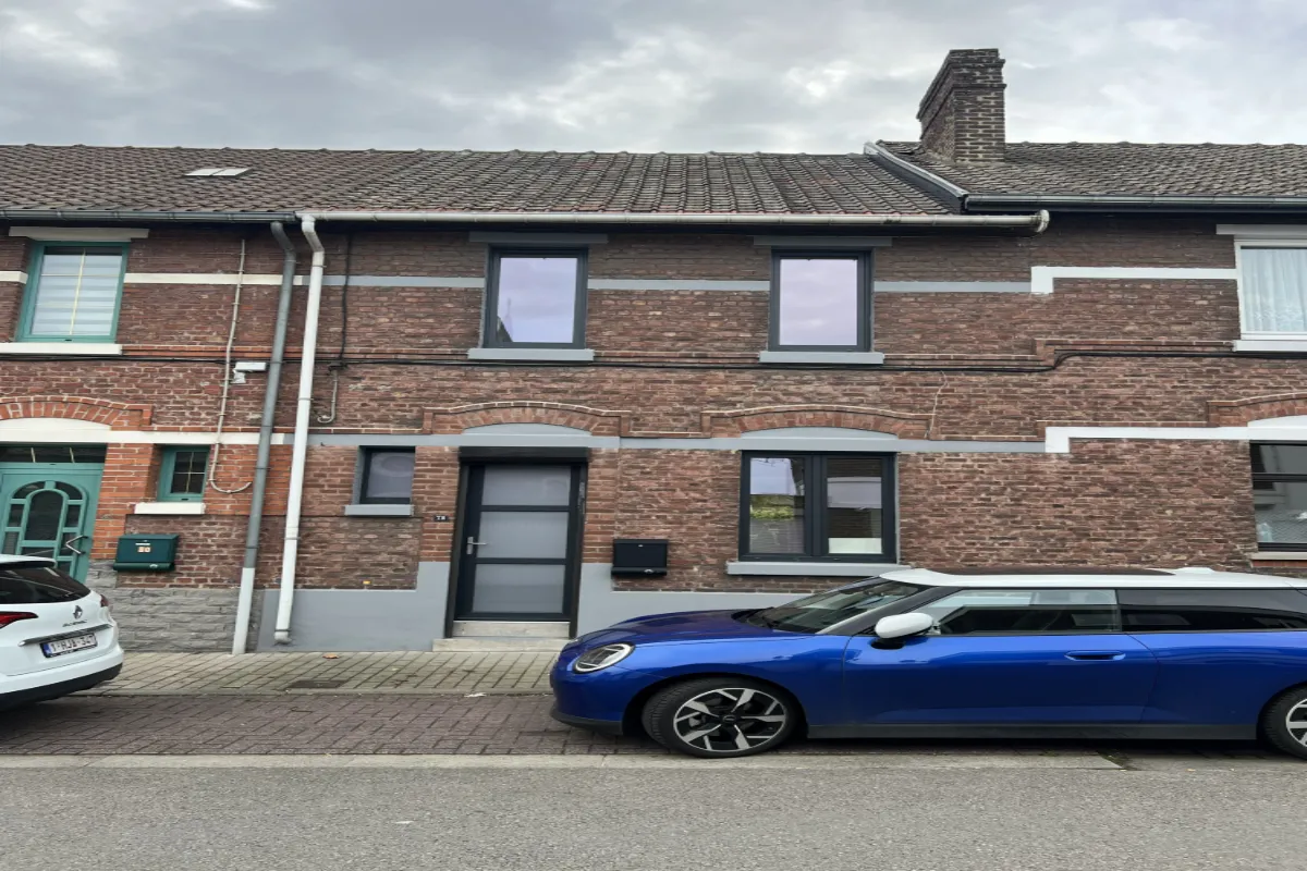 Maison à vendre à Gilly 6060 239000.00€ 3 chambres 120.00m² - annonce 631425