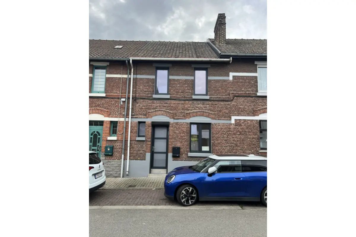 Maison à vendre à Gilly 6060 239000.00€ 3 chambres 120.00m² - annonce 631425