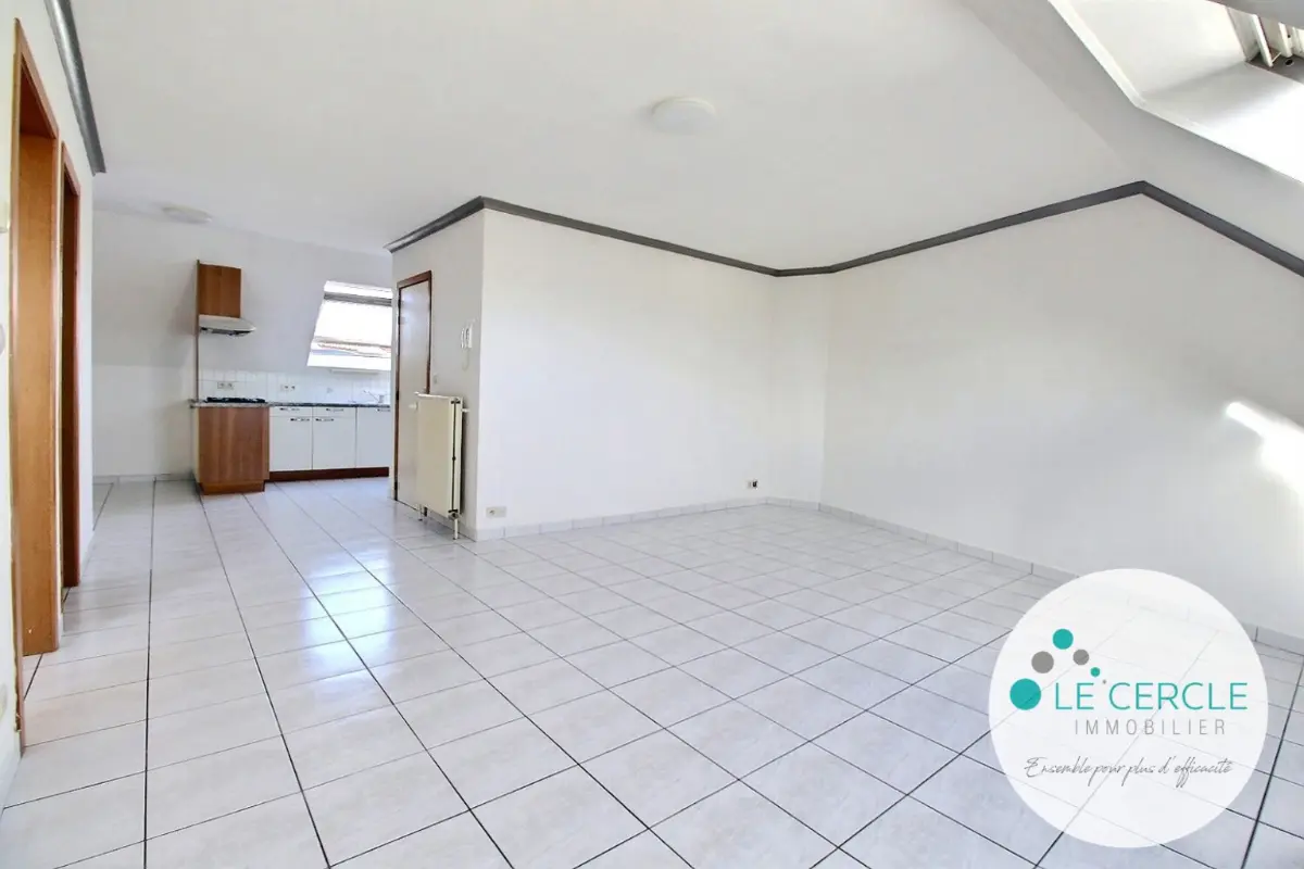 Appartement à louer à La Louvière 7100 750.00€ 2 chambres m² - annonce 631019