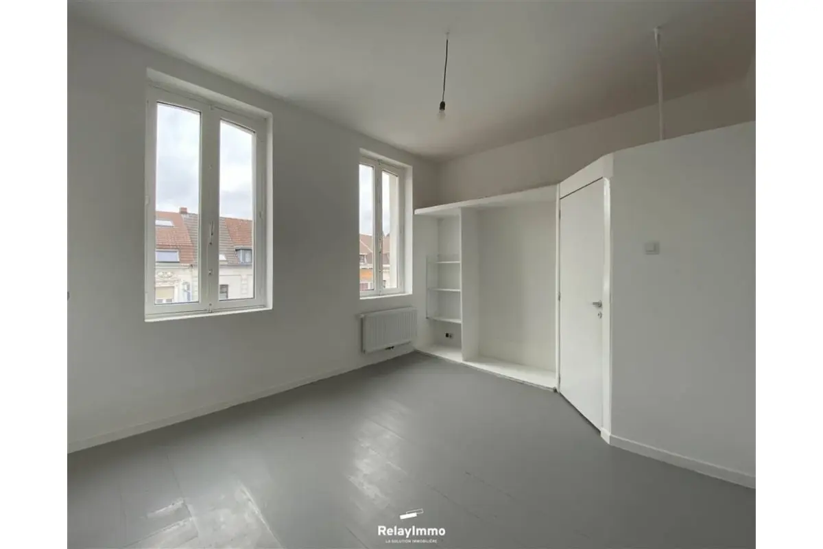 Studio à louer à Tournai 7500 350.00€ 8 chambres m² - annonce 632013