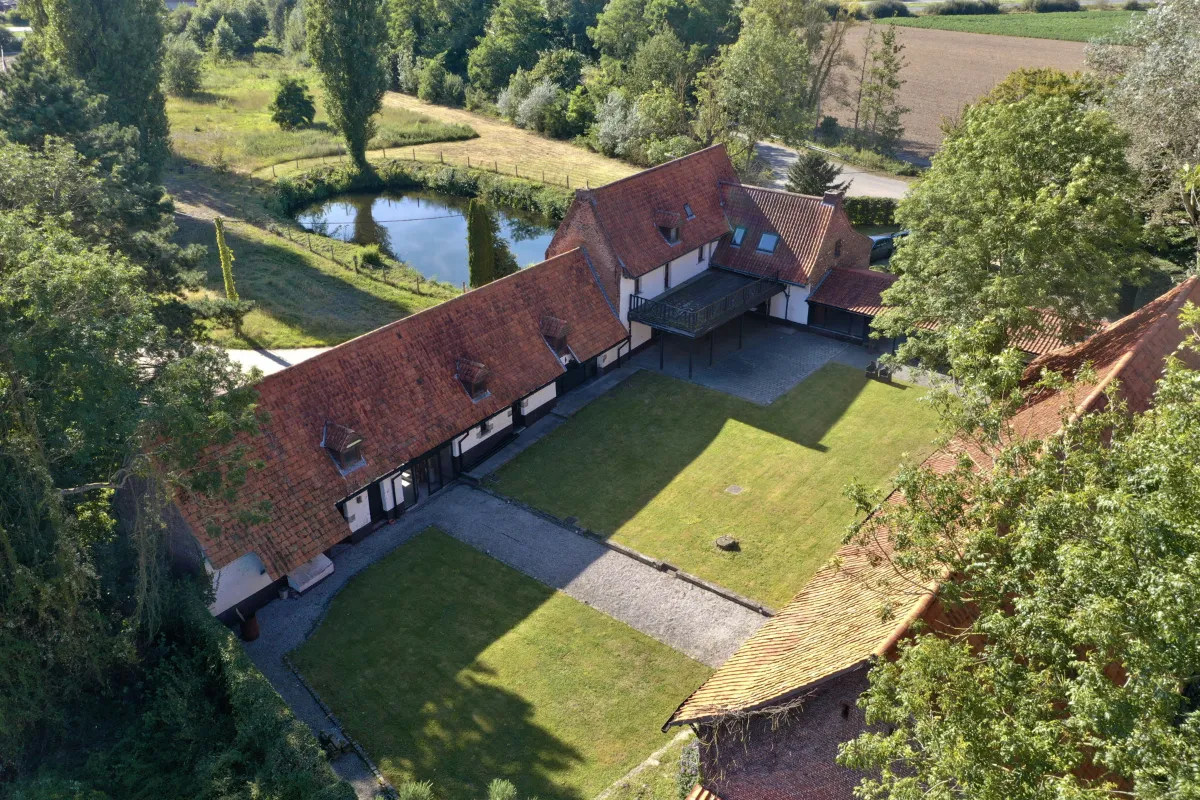 Bungalow à  à Ramegnies-Chin 7520 749000.00€ 3 chambres 800.00m² - annonce 632171