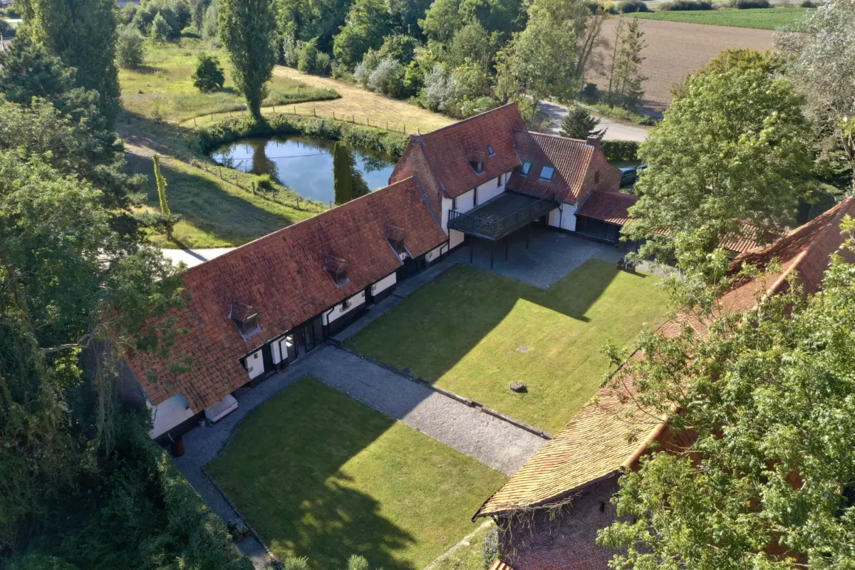 Maison à vendre à Ramegnies-Chin 7520 749000.00€ 3 chambres 800.00m² - annonce 632171