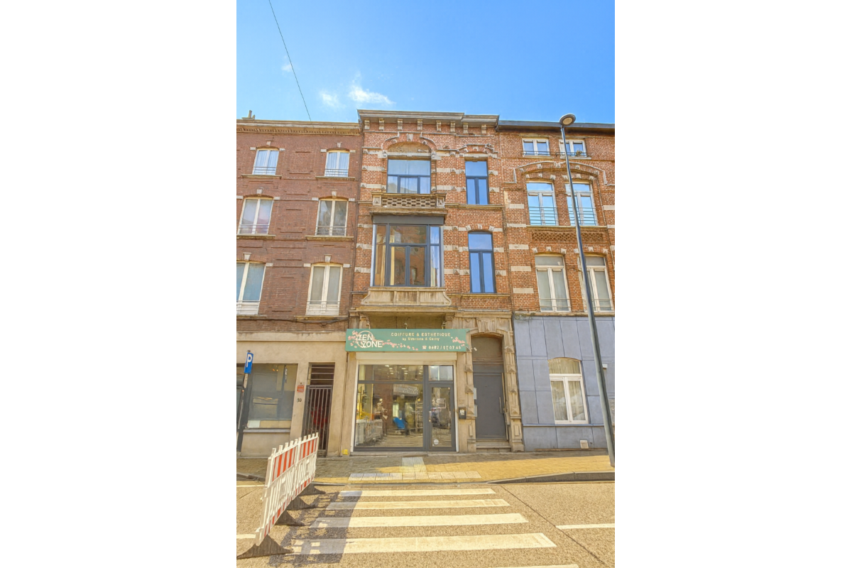 Immeuble de rapport - Immeuble à appartement à vendre à Charleroi 6000 340000.00€ 5 chambres 205.00m² - annonce 632503
