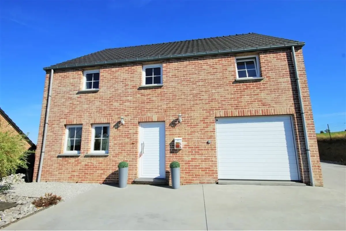 Villa à louer à Grandrieu 6470 1100.00€ 3 chambres 183.00m² - annonce 633463