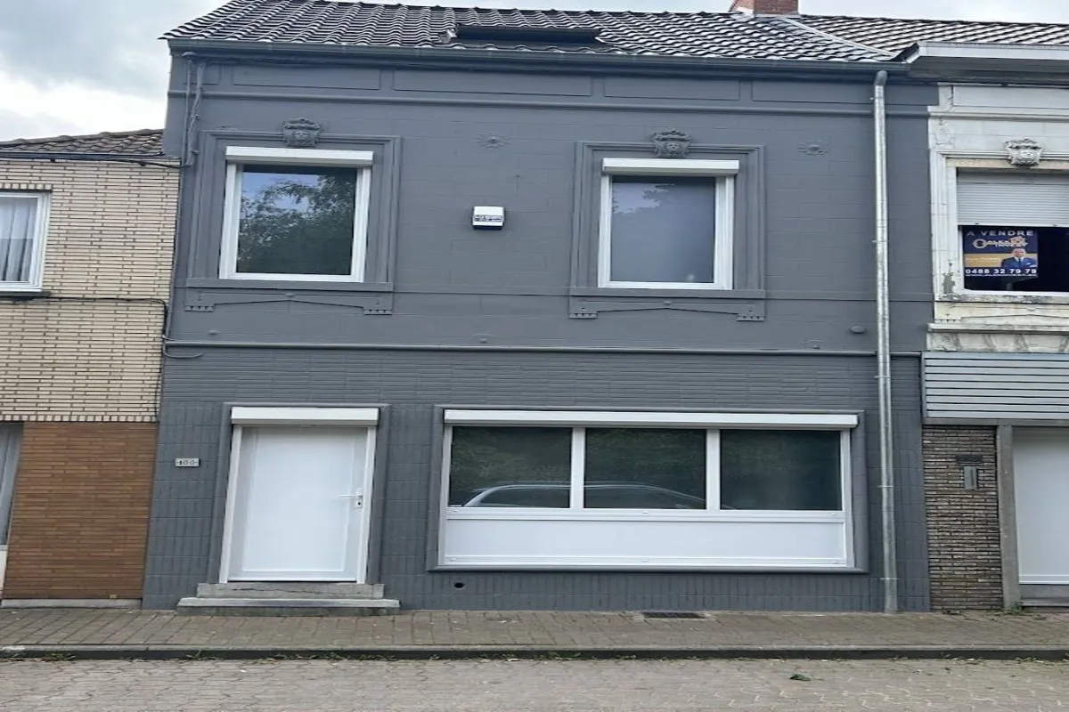 Maison à vendre à La Louvière 7100 249999.00€ 3 chambres 141.00m² - annonce 633379