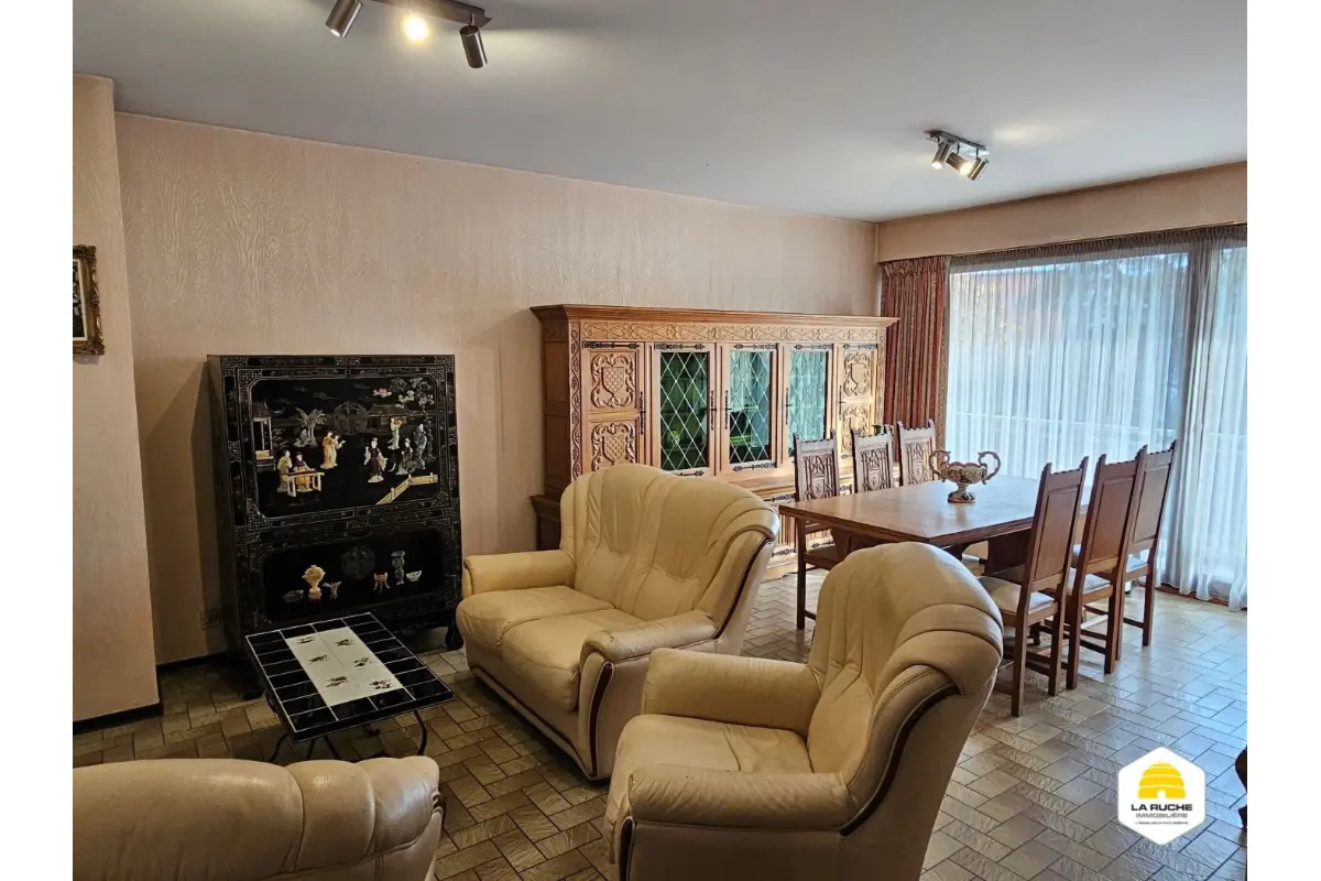 Appartement à vendre à Charleroi 6000 110000.00€ 2 chambres 74.00m² - annonce 672296