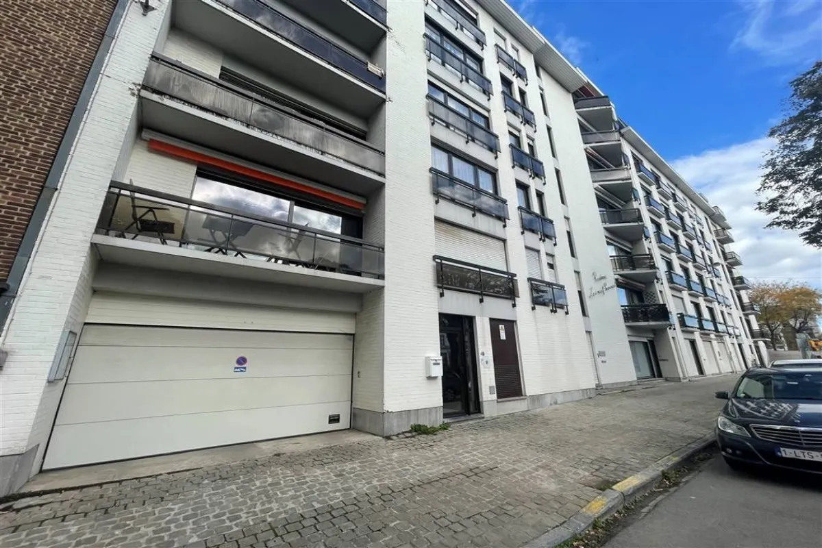 Parking / garage à louer à Tournai 7500 90.00€  chambres m² - annonce 633702