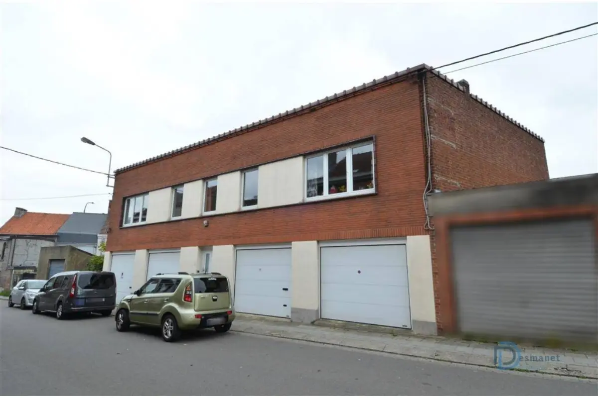 Autre à vendre à Couillet 6010 224000.00€ 3 chambres 138.00m² - annonce 633652