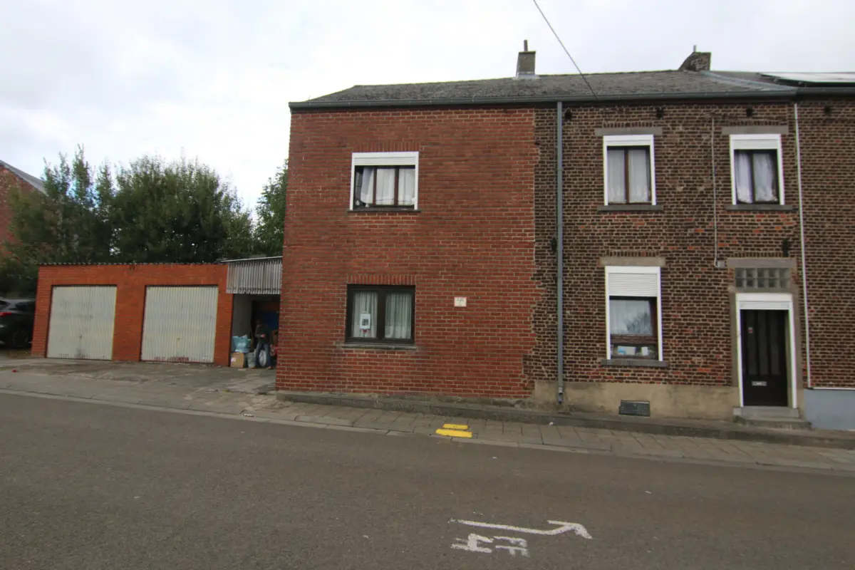 Maison à vendre à Forchies-la-Marche 6141 195000.00€ 5 chambres 162.00m² - annonce 633873