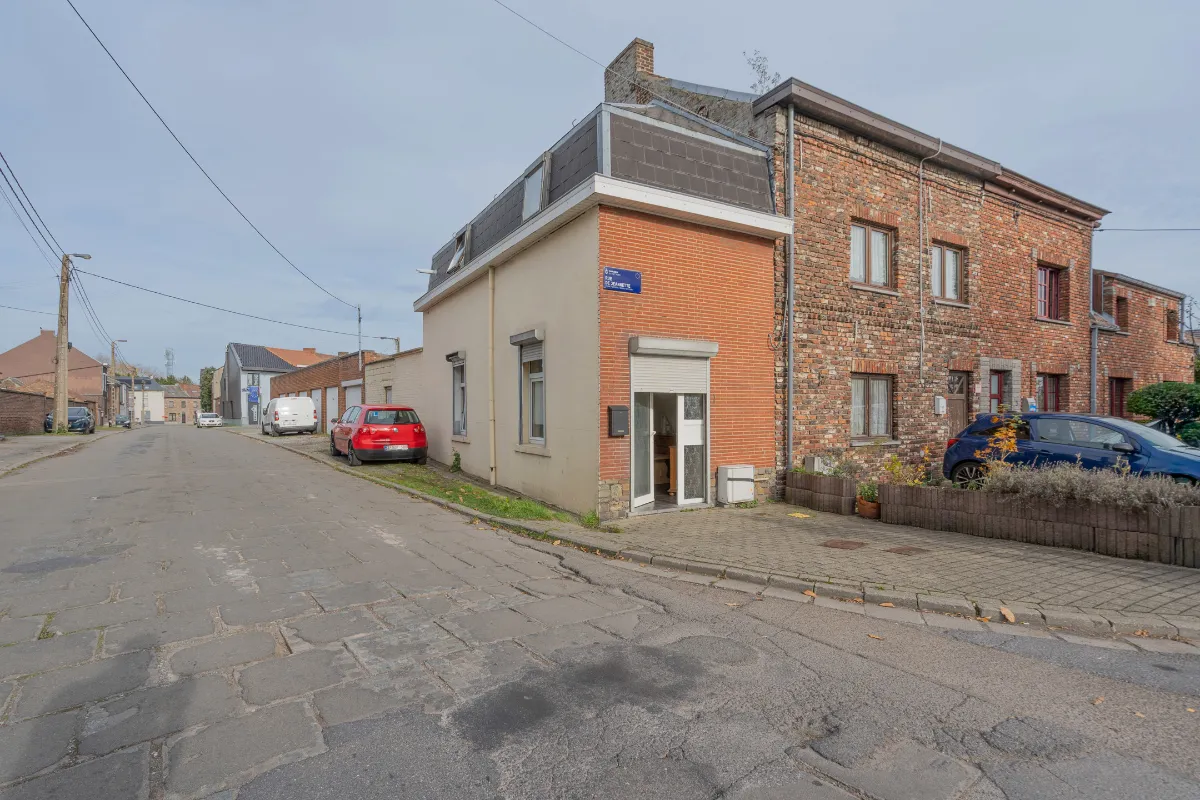 Maison à vendre à Jumet 6040 65000.00€ 1 chambres 74.00m² - annonce 634432