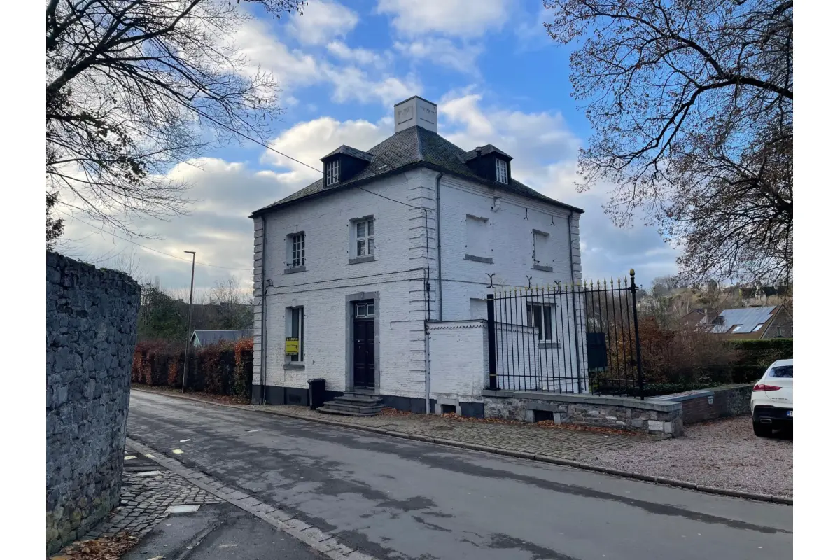 Maison à louer à Ham-sur-Heure-Nalinnes 6120 1350.00€ 4 chambres 192.00m² - annonce 634346