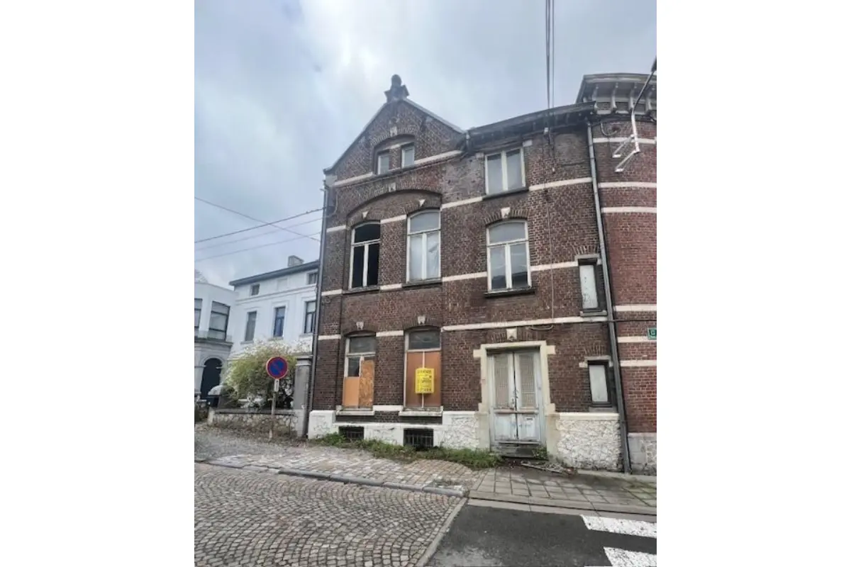 Maison à vendre à Fontaine-l'Evêque 6140 25000.00€ 2 chambres 90.00m² - annonce 634463