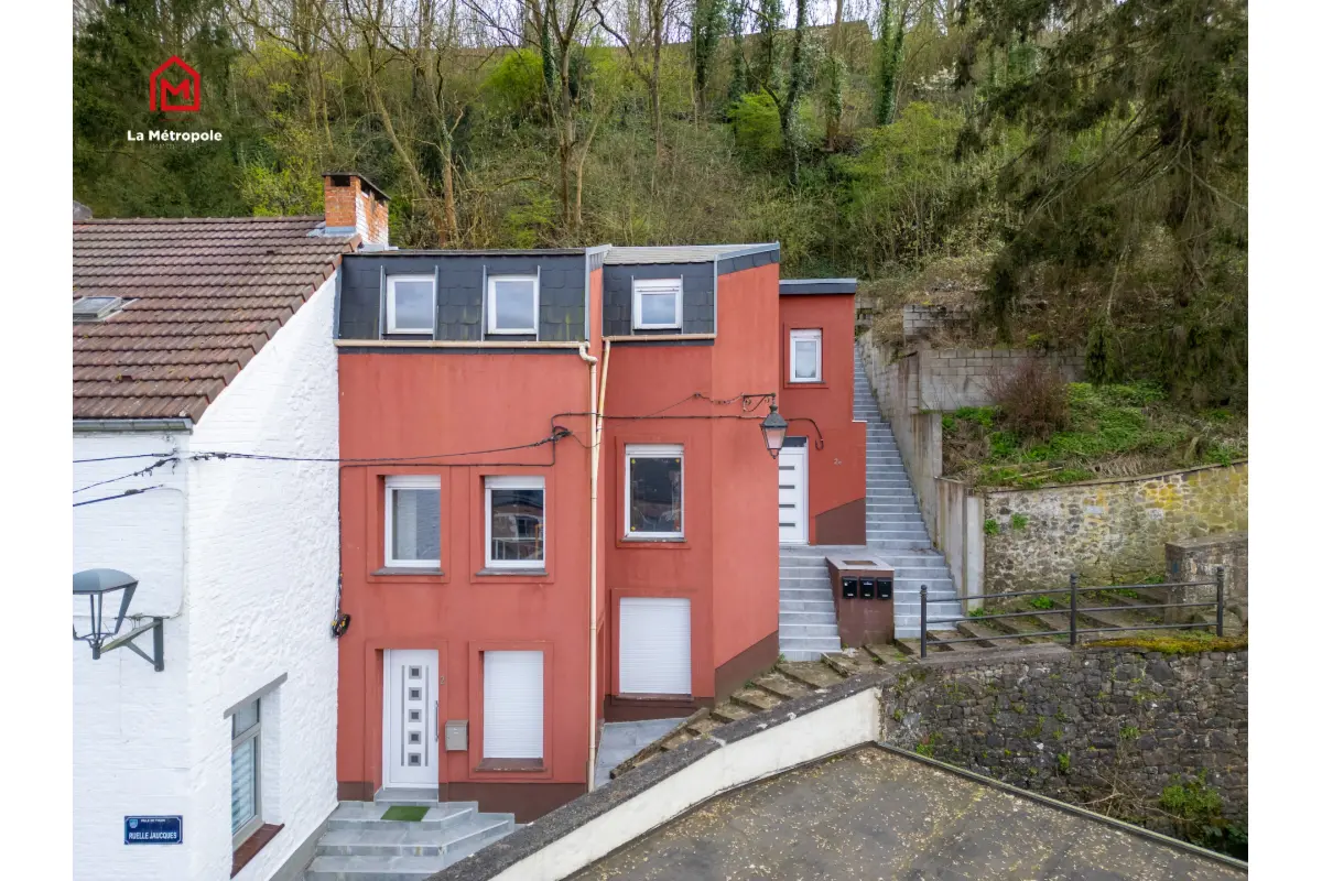 Immeuble de rapport - Immeuble à appartement à vendre à Thuin 6530 209000.00€ 4 chambres 128.00m² - annonce 634669