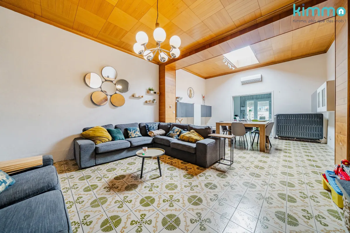 Maison à vendre à Châtelet 6200 249000.00€ 5 chambres 232.00m² - annonce 634321