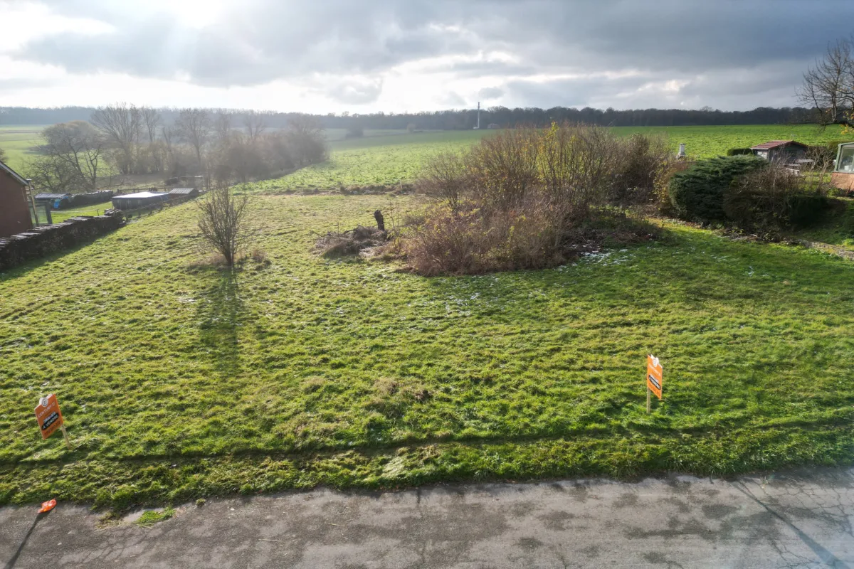 Terrain à bâtir à vendre à Solre-sur-Sambre 6560 108000.00€  chambres m² - annonce 634663