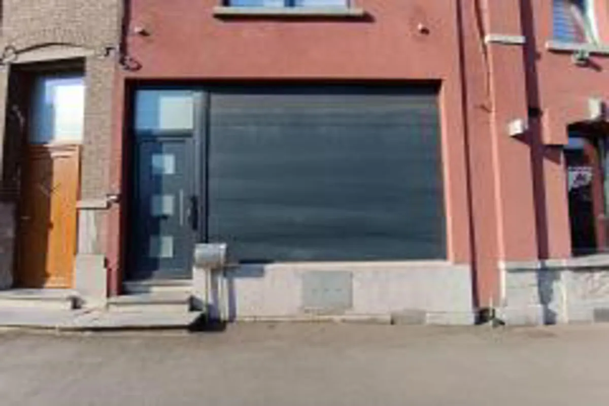 Commerce à louer à Mont-sur-Marchienne 6032 450.00€  chambres 13.00m² - annonce 634965