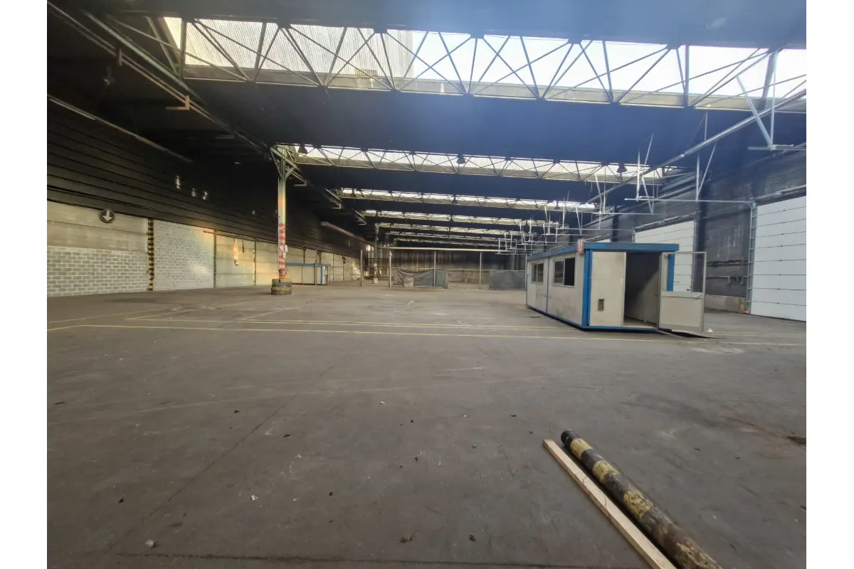 Commerce à vendre à Mons 7000 1300000.00€  chambres 3000.00m² - annonce 635248