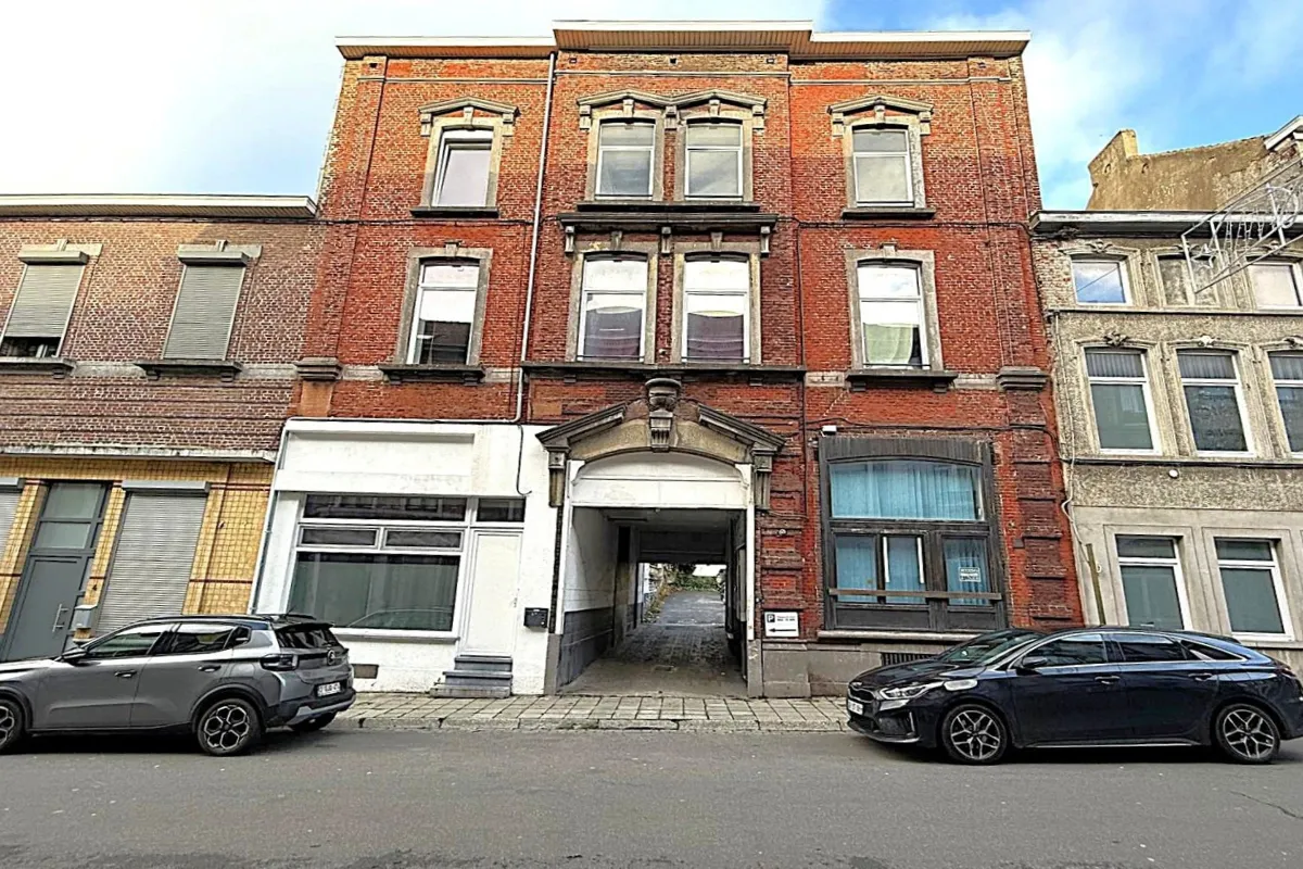 Maison à vendre à Gosselies 6041 320000.00€ 6 chambres 412.00m² - annonce 636131