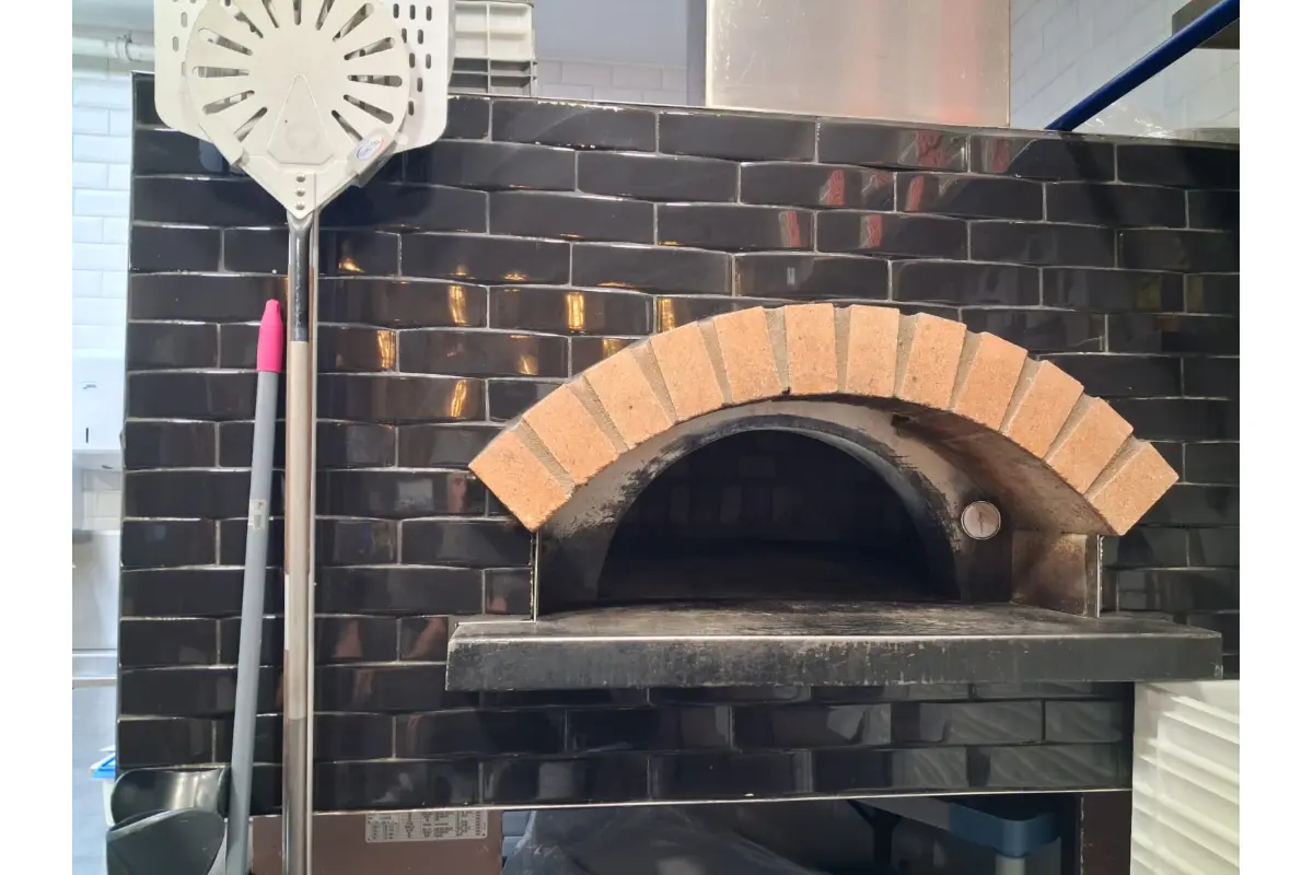 Commerce à vendre à Ham-sur-Heure 6120 100000.00€  chambres m² - annonce 635959