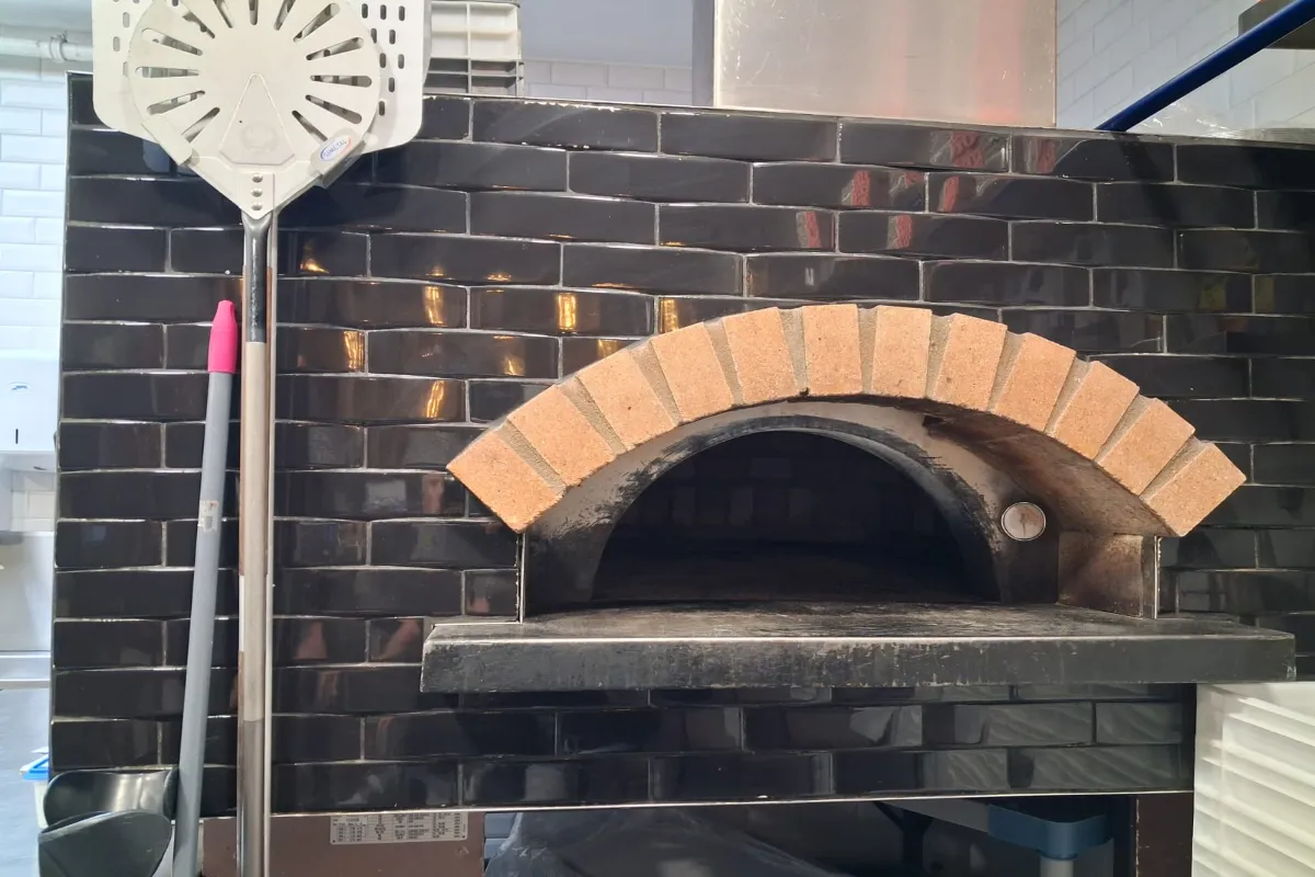 Commerce à vendre à Ham-sur-Heure 6120 100000.00€  chambres m² - annonce 635959