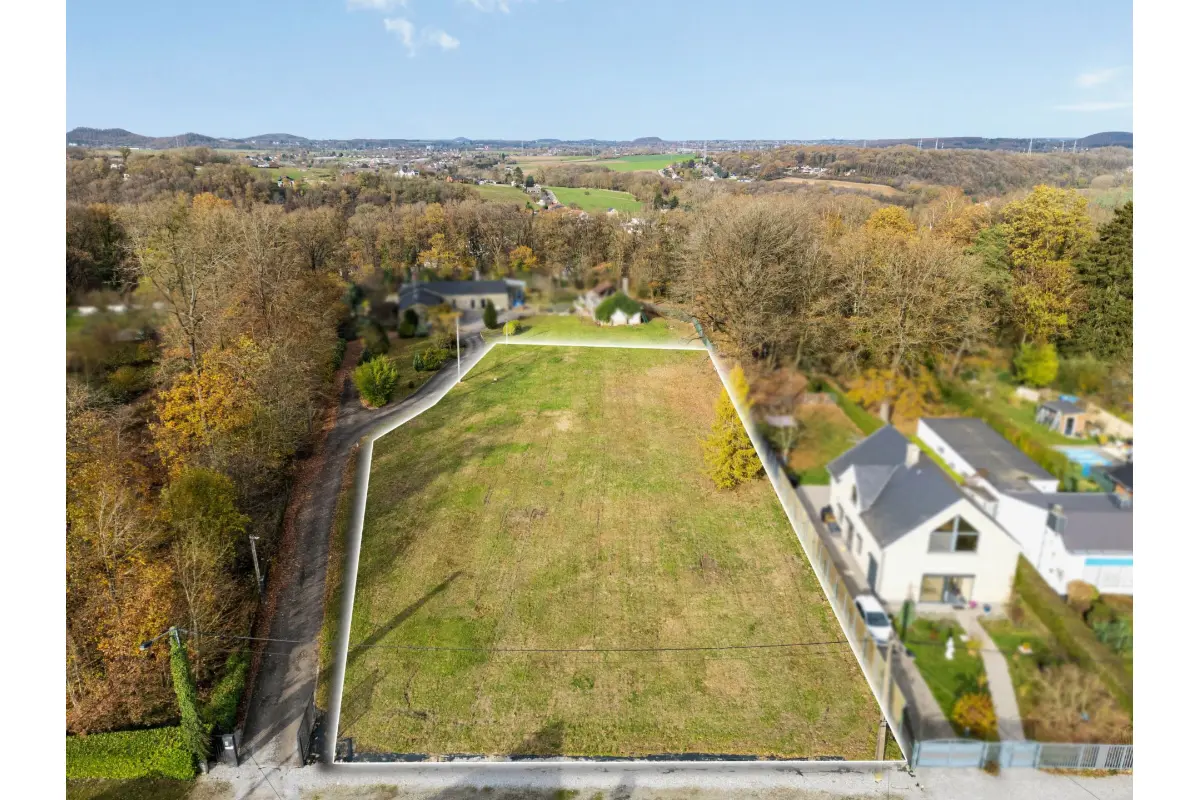 Terrain à vendre à Montigny-le-Tilleul 6110 330000.00€  chambres m² - annonce 636211