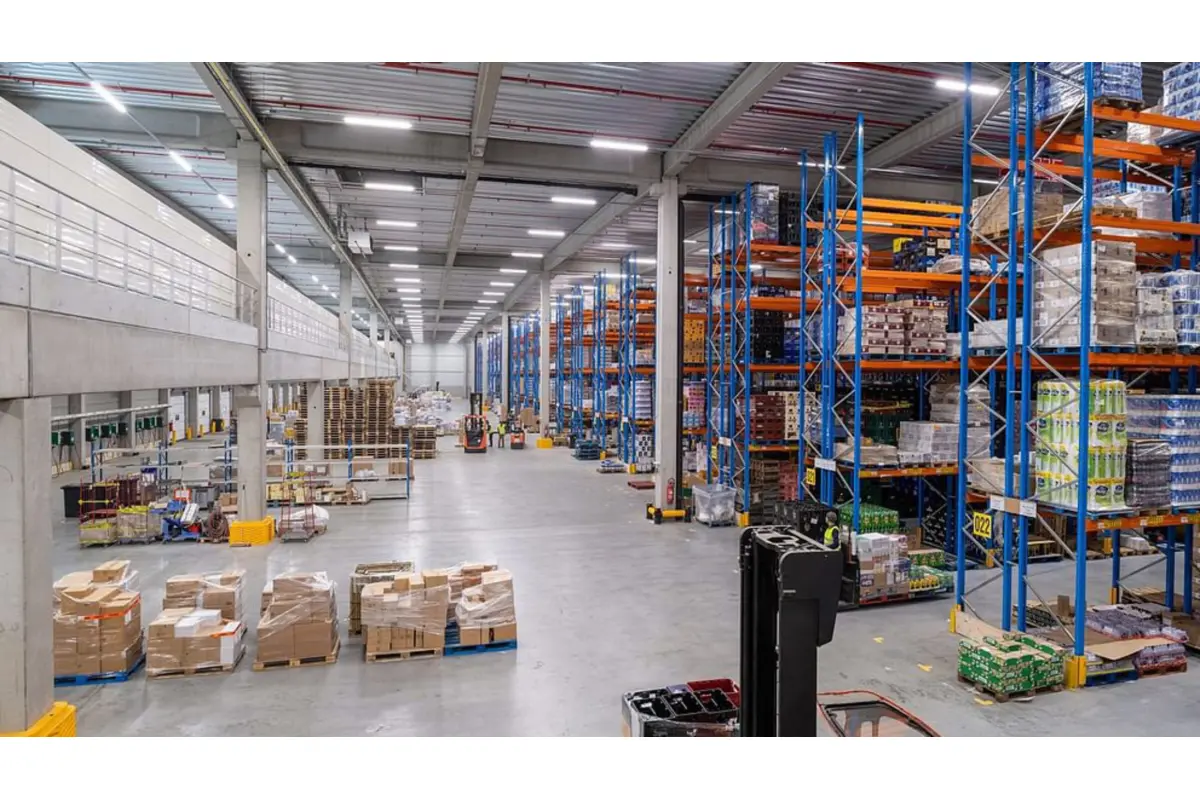 Commerce à louer à Fleurus 6220 95264.00€  chambres 21069.00m² - annonce 636238