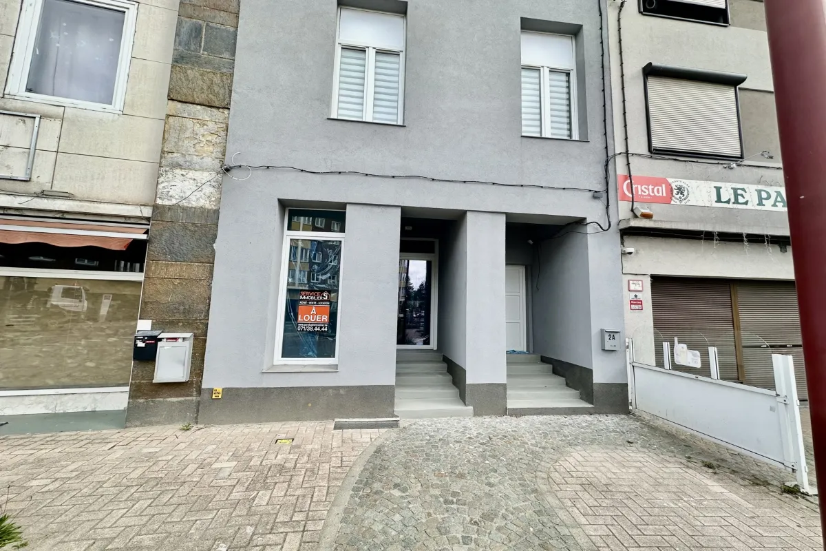 Commerce à louer à Châtelet 6200 890.00€  chambres 80.00m² - annonce 637605