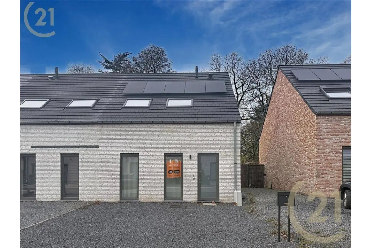 Villa à louer à Leuze-en-Hainaut 7900 1050.00€ 3 chambres 116.00m² - annonce 636958