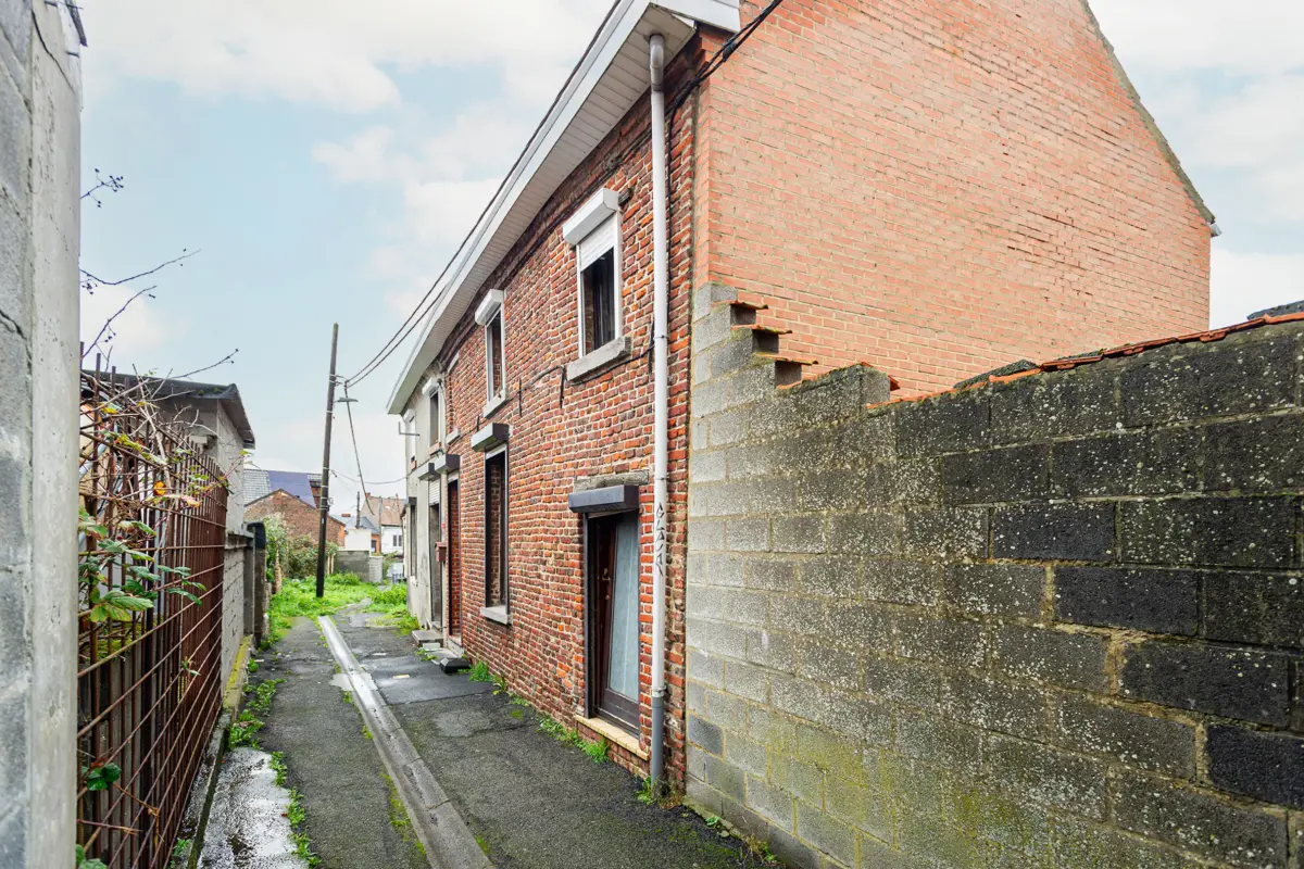 Maison à vendre à Quaregnon 7390 65000.00€ 3 chambres 105.00m² - annonce 636973